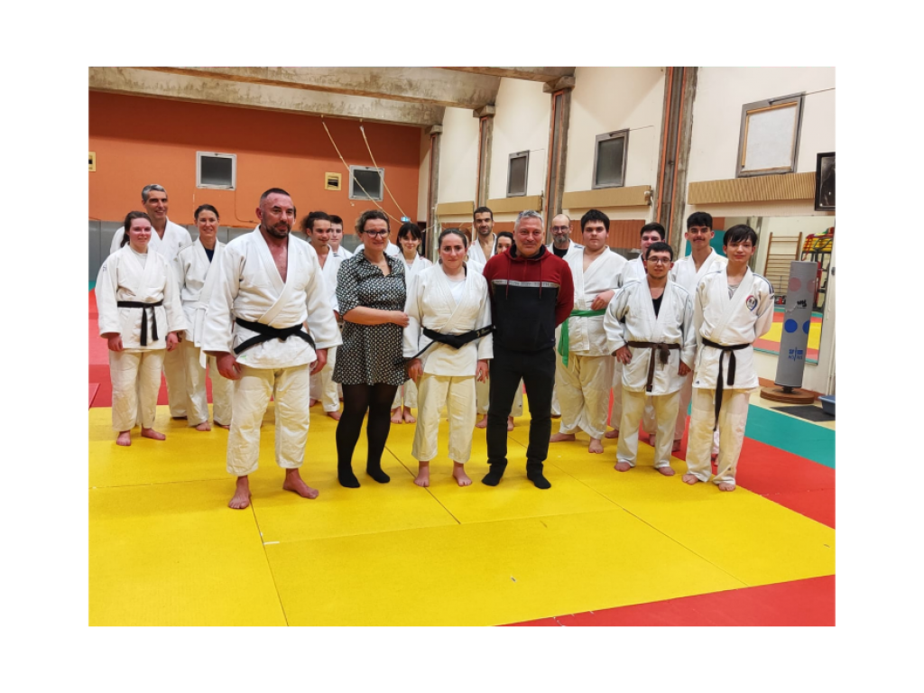 Image de l'actu 'Remise de Ceinture Noire au Judo Club de Tavaux'